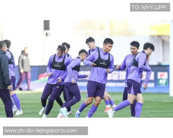 足球二级联赛中崭露头角的球星们如何在赛场上书写新篇章 足球二级联赛中崭露头角的球星们如何在赛场上书写新篇章