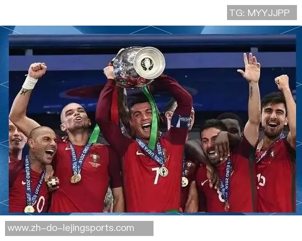 足球场上的无畏守护者:球星后卫的传奇之路与荣耀时刻 足球场上的无畏守护者:球星后卫的传奇之路与荣耀时刻